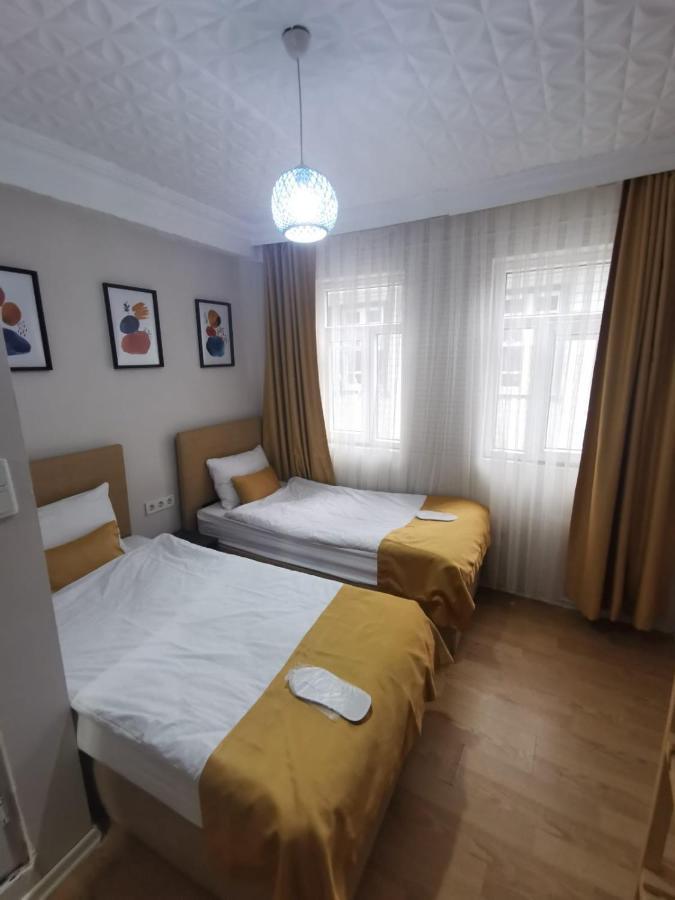 Konut Wooden House Hotel Istambul Exterior foto