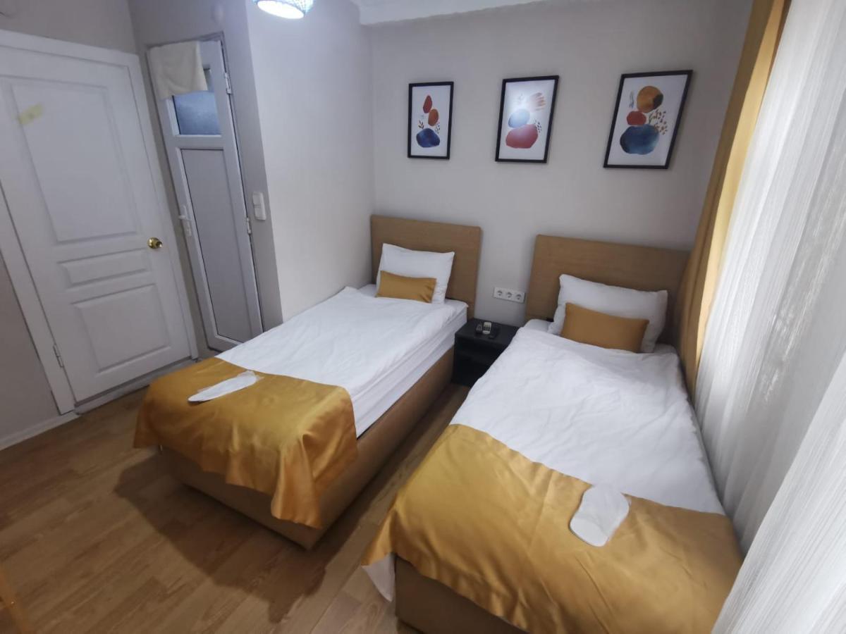 Konut Wooden House Hotel Istambul Exterior foto