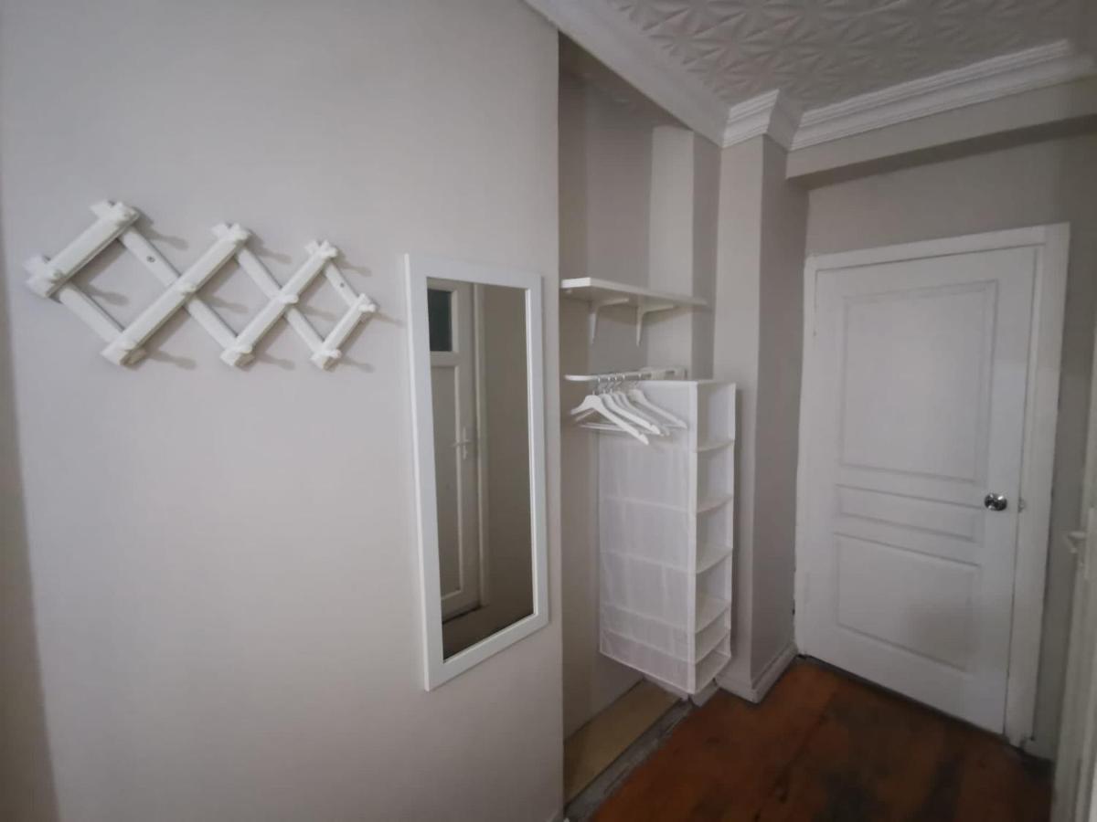 Konut Wooden House Hotel Istambul Exterior foto