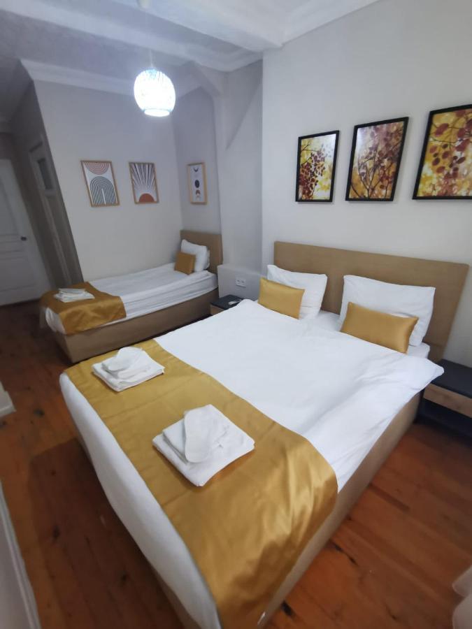 Konut Wooden House Hotel Istambul Exterior foto