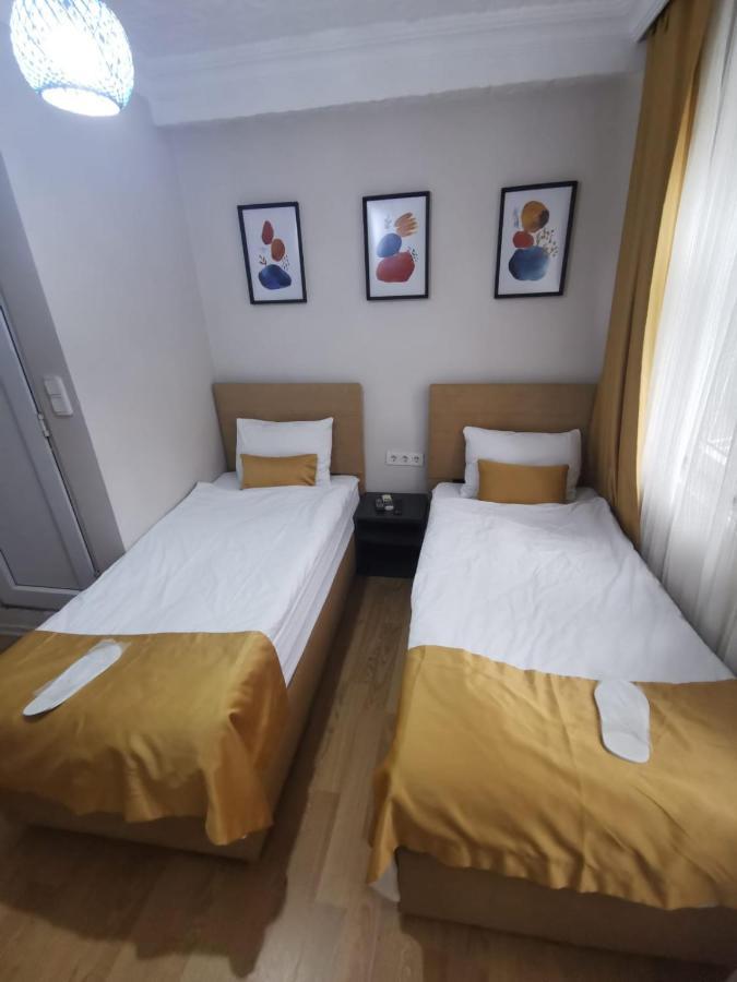 Konut Wooden House Hotel Istambul Exterior foto