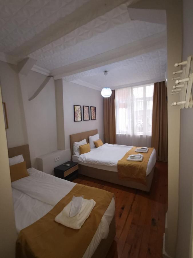Konut Wooden House Hotel Istambul Exterior foto