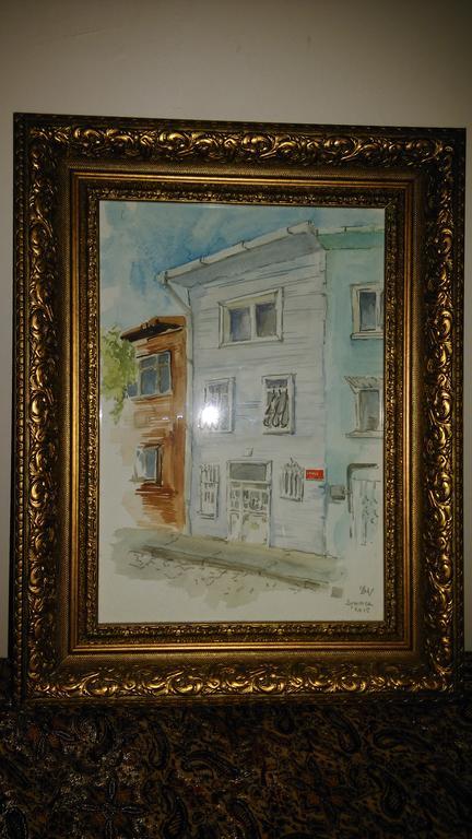 Konut Wooden House Hotel Istambul Exterior foto